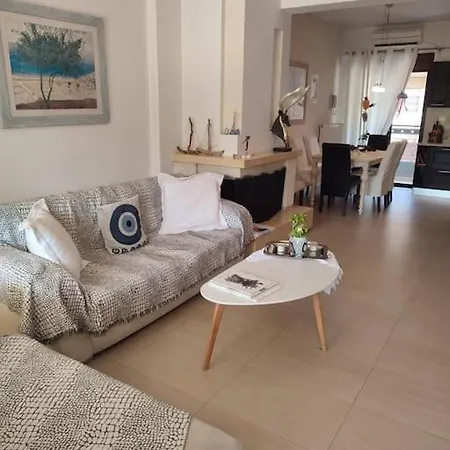 Villa Sophie'S Cozy House Patras Exterior foto